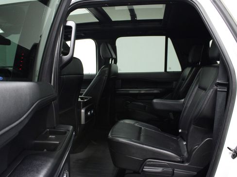 Used 2021 Ford Expedition Max XLT image 13