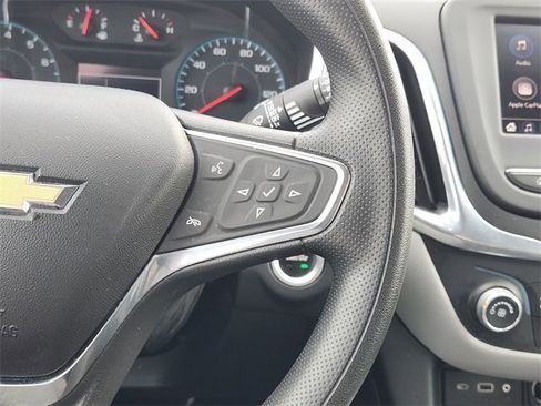 Used 2020 Chevrolet Equinox LS image 28