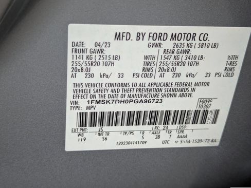 Certified 2023 Ford Explorer XLT w/ Equipment Group 202A RWD image 40
