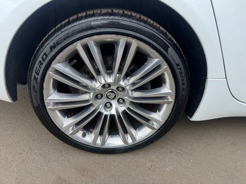 Used 2013 Jaguar XJ AWD image 16