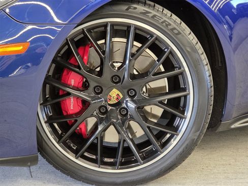 Certified 2020 Porsche Panamera GTS image 25
