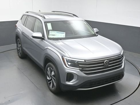 New 2026 Volkswagen Atlas SE FWD image 42