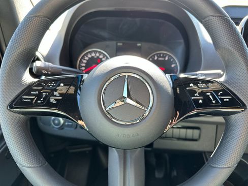 New 2025 Mercedes-Benz Sprinter 2500 image 25