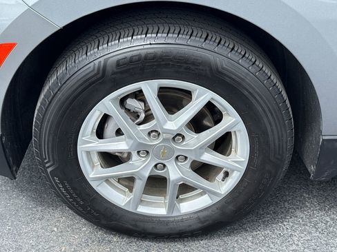 Used 2024 Chevrolet Equinox LT FWD image 5