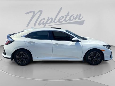 Used 2019 Honda Civic EX image 9
