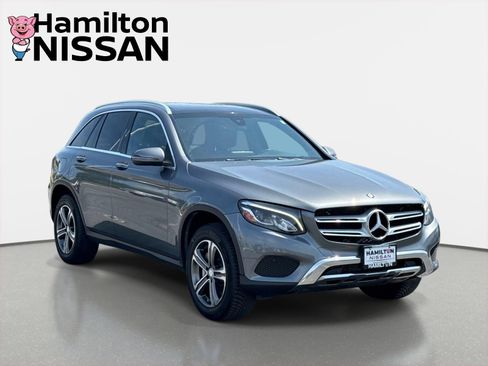 Used 2017 Mercedes-Benz GLC 300 4MATIC image 1