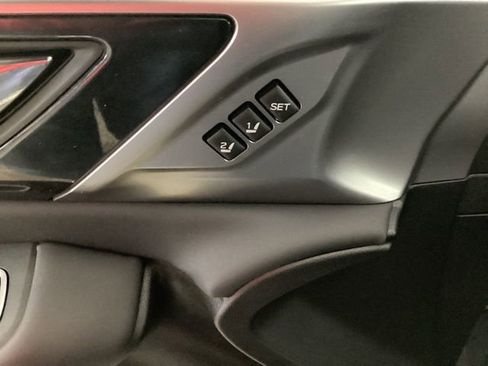 Used 2023 Subaru Outback Limited image 18