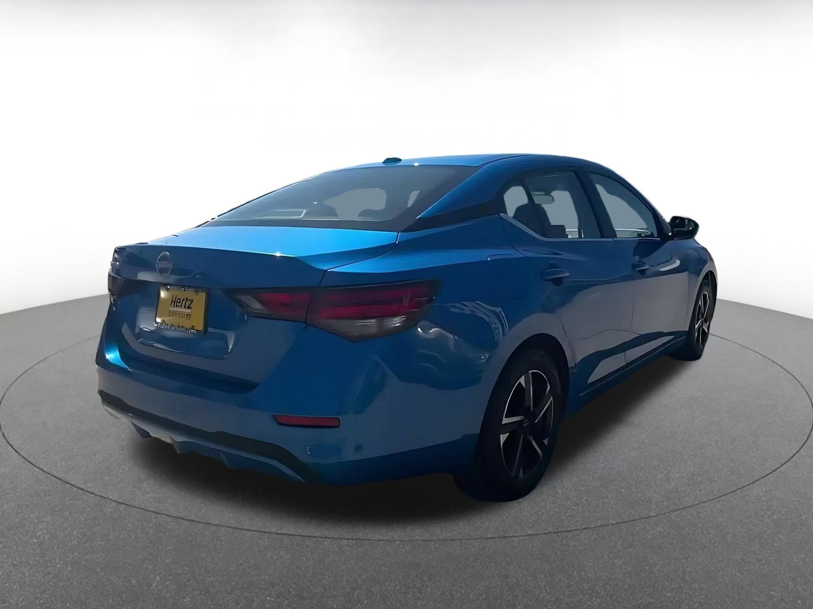 Used 2025 Nissan Sentra SV FWD image 13