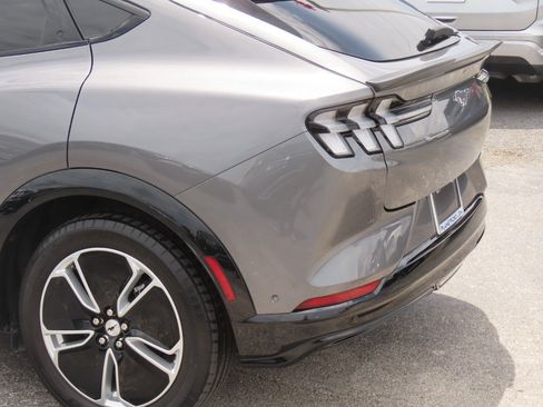 Used 2023 Ford Mustang Mach-E Premium RWD image 16