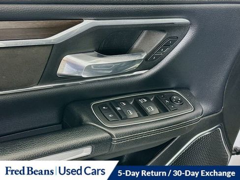 Used 2022 RAM 1500 Laramie AWD/4WD image 19