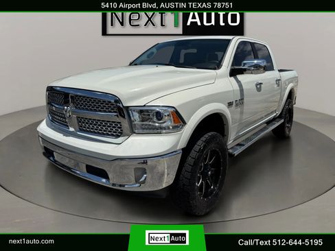 Used 2018 RAM 1500 Laramie w/ Convenience Group AWD/4WD image 10