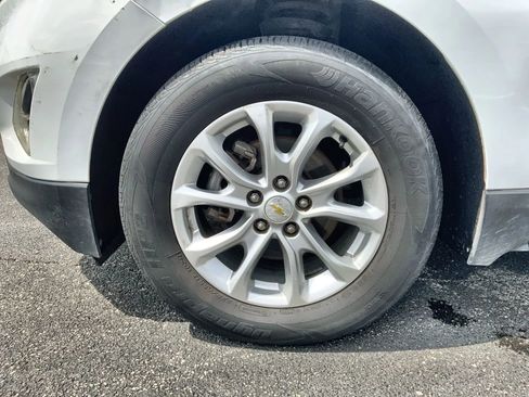 Used 2018 Chevrolet Equinox LS FWD image 18