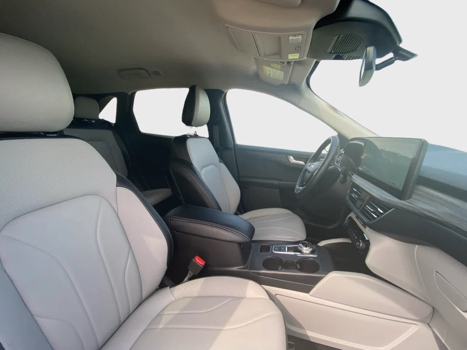 Used 2026 Ford Escape SE w/ PHEV Premium Package FWD image 16