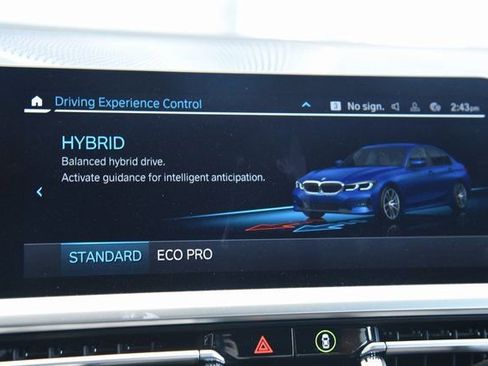 Used 2021 BMW 330e xDrive 330e xDrive w/ Premium Package image 39