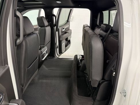 Used 2023 Chevrolet Silverado 1500 High Country image 18