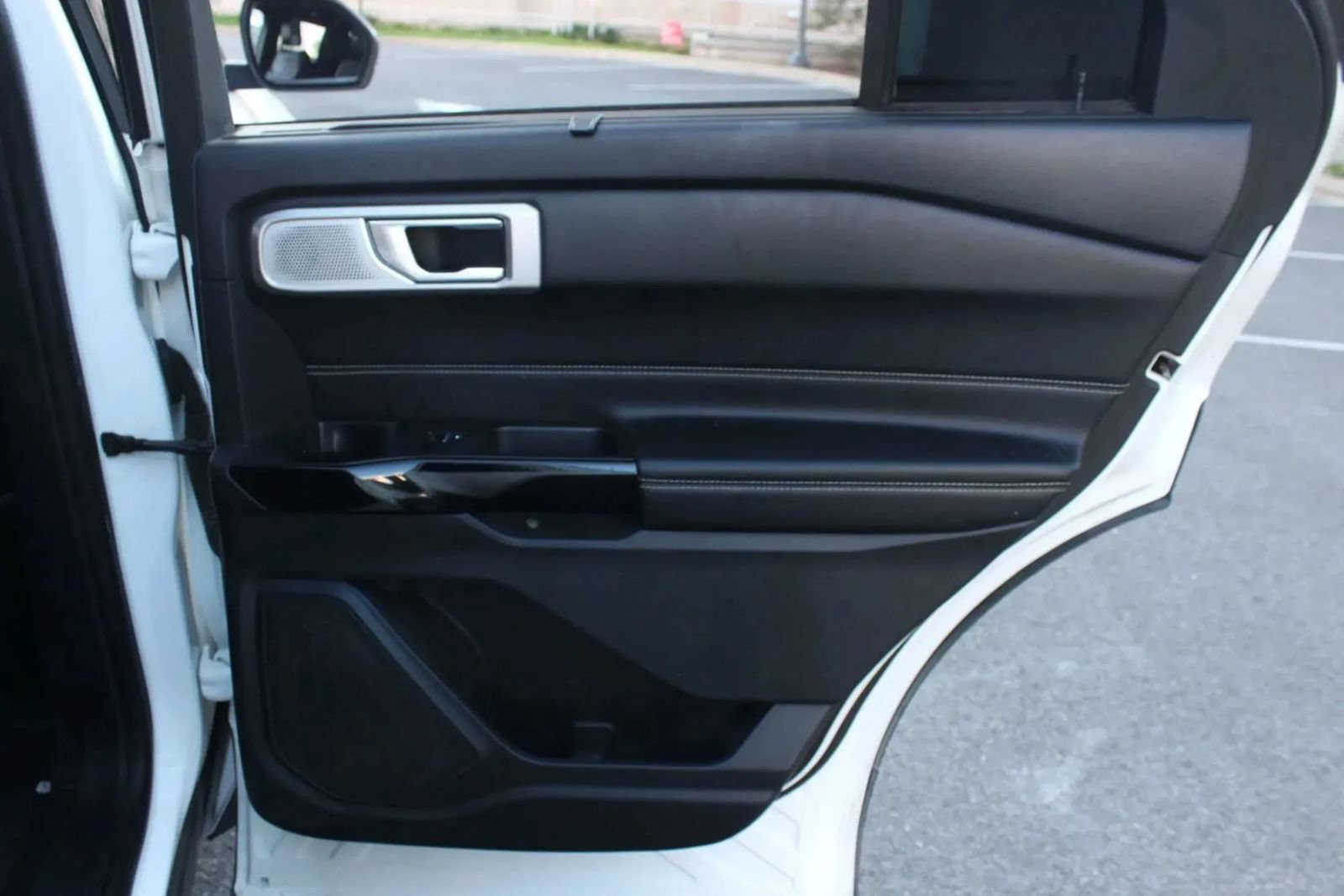 Used 2022 Ford Explorer ST w/ Equipment Group 401A AWD/4WD image 21