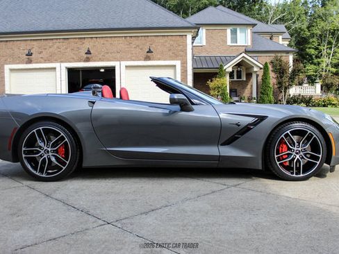 Used 2016 Chevrolet Corvette Stingray Convertible w/ 2LT Preferred Equipment Group RWD image 9