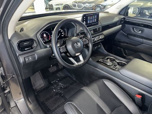 Used 2024 Honda Pilot Touring image 21