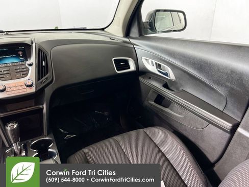 Used 2016 Chevrolet Equinox LT w/ Convenience Package image 24