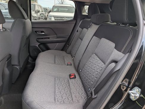 New 2026 Nissan Kicks SV image 18