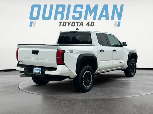 Used 2024 Toyota Tacoma TRD Off-Road image 7