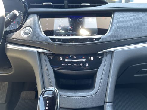 Used 2025 Cadillac XT5 Premium Luxury w/ Technology Package image 36