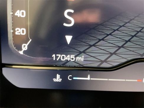 Used 2024 GMC Sierra 1500 SLT w/ SLT Premium Package image 24