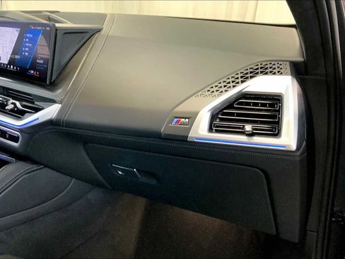 Used 2025 BMW XM image 19