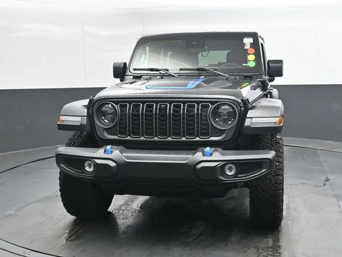 Used 2024 Jeep Wrangler Unlimited Rubicon 4xe w/ Technology Group AWD/4WD image 6