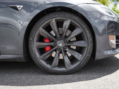 Used 2016 Tesla Model S P85D image 13