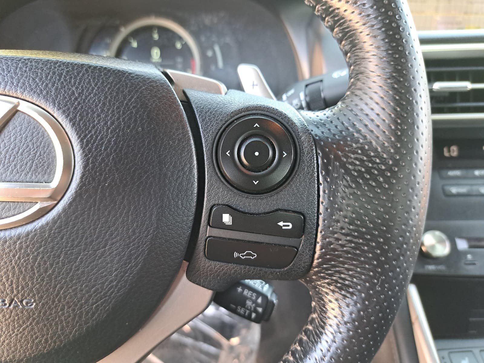 Used 2016 Lexus IS 350 AWD w/ F Sport Package image 18