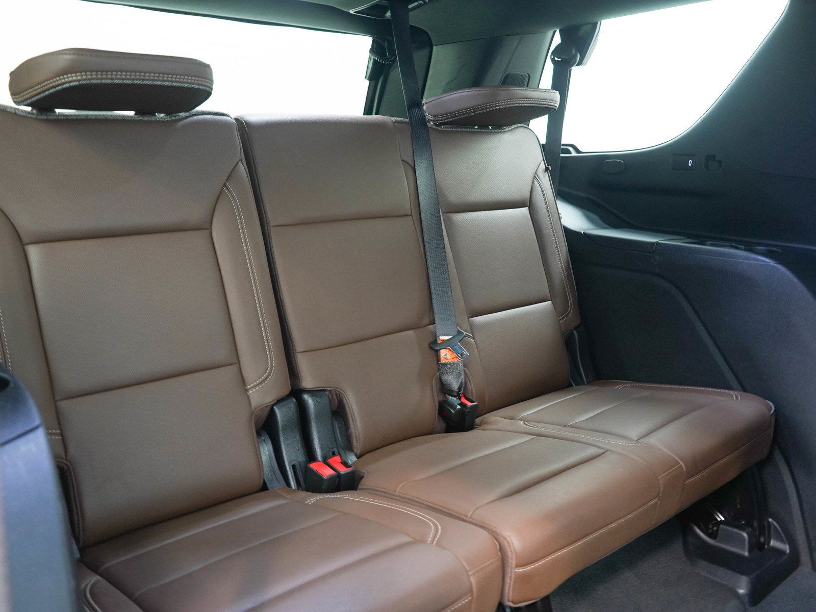 Used 2023 Chevrolet Tahoe High Country AWD/4WD image 15
