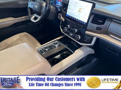 Used 2023 Ford Expedition Limited AWD/4WD image 17