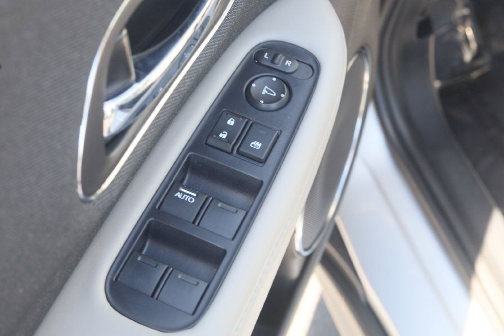 Used 2021 Honda HR-V EX image 5
