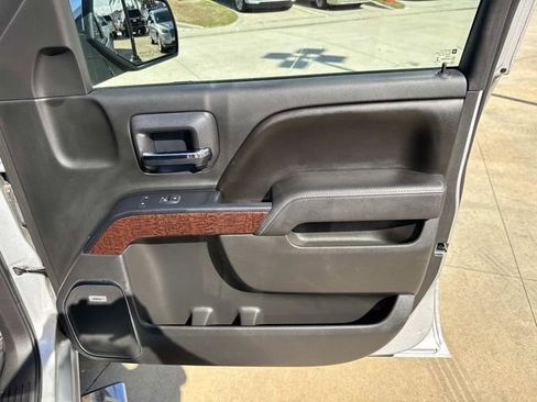 Used 2015 GMC Sierra 1500 SLT w/ SLT Crew Cab Value Package image 15