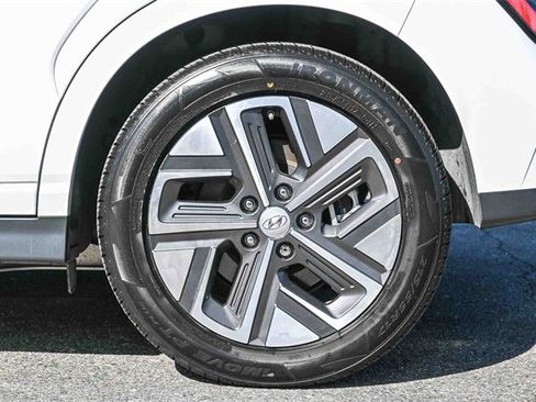 Certified 2023 Hyundai Kona Limited image 9