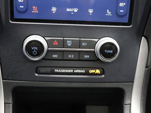 Used 2022 Ford Edge ST-Line image 24