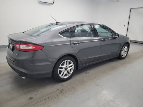 Used 2015 Ford Fusion SE FWD image 10