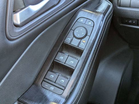 Used 2024 Nissan Rogue SV AWD/4WD image 23
