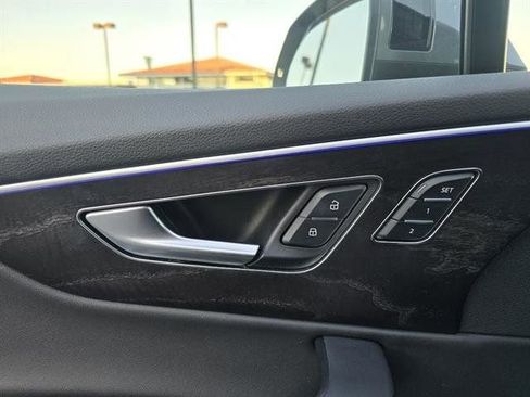 Used 2023 Audi Q7 3.0T Prestige w/ Prestige Package image 25