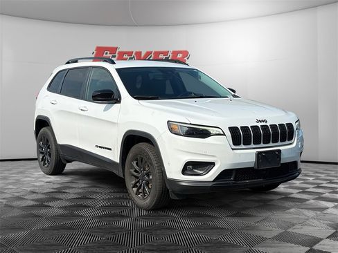 Used 2023 Jeep Cherokee Altitude Lux image 7