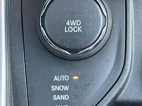 Used 2020 Jeep Compass Latitude AWD/4WD image 15