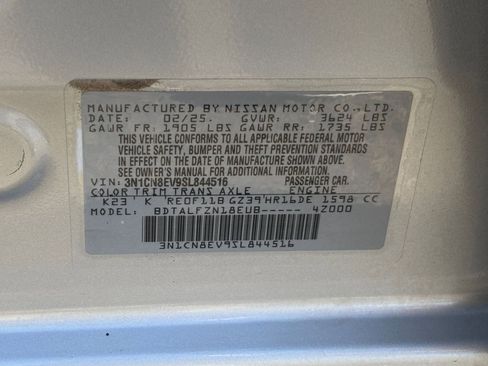 Used 2025 Nissan Versa SV image 27