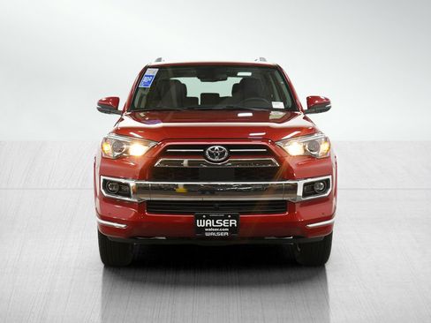 Used 2022 Toyota 4Runner Limited image 8