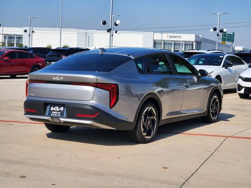 New 2026 Kia K4 EX FWD image 5