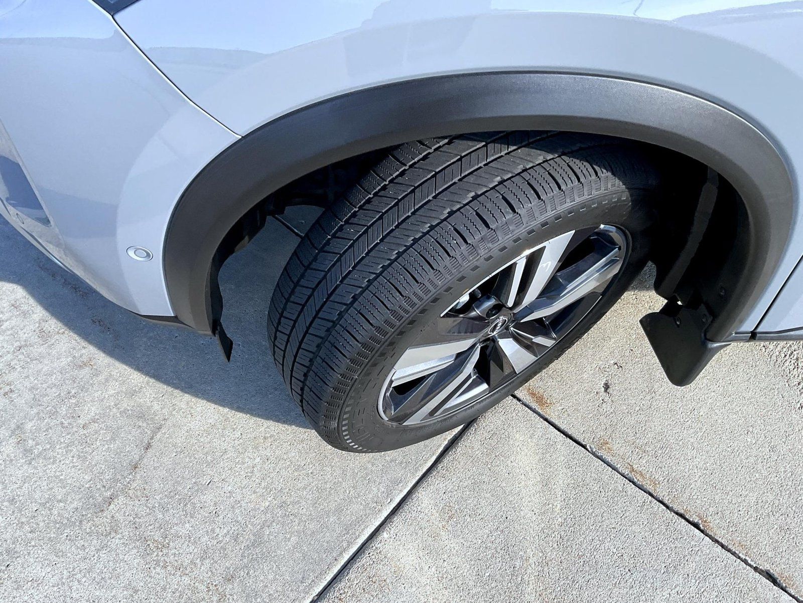 Used 2023 Nissan Rogue Platinum AWD/4WD image 23