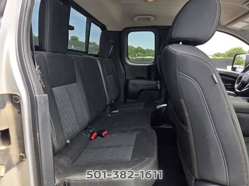 Used 2017 Nissan Titan SV AWD/4WD image 17