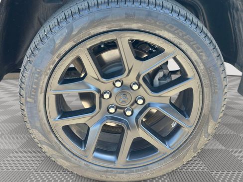 Used 2026 RAM 1500 Laramie w/ Advanced Safety Group II AWD/4WD image 29