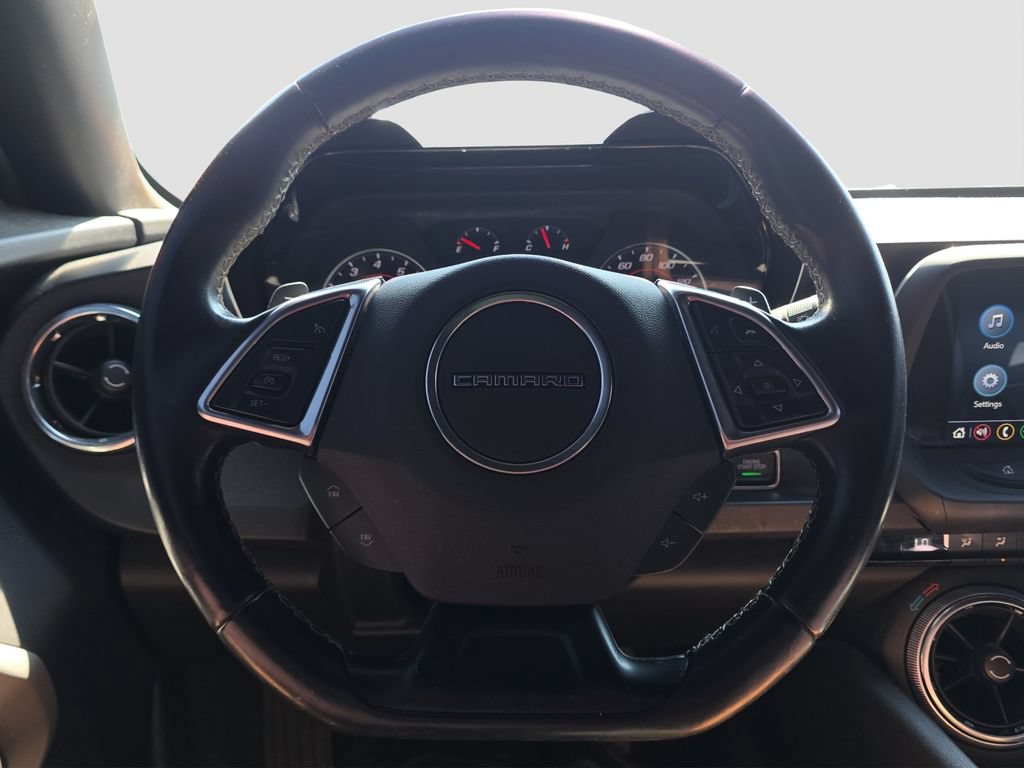Used 2021 Chevrolet Camaro LT w/ Technology Package RWD image 9