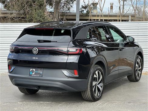 Used 2023 Volkswagen ID.4 Pro image 10